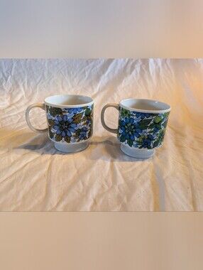 2/40$ Vintage Floral Pedestal Mugs in Blue and Green - Pair